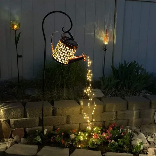 Solcell LED Kreativ trädgårdslampa i form av en vattenkanna. Ljusdekoration Utomhus